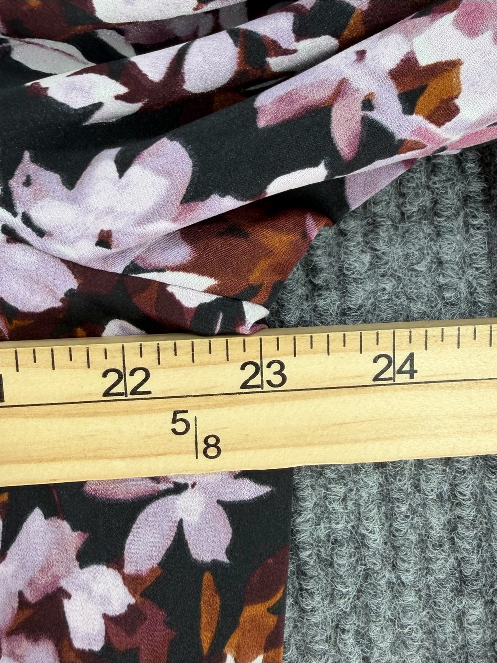 J. Jill Wearever womens blouse Large long sleeve button up career shirt flowers - Picture 10 of 10
